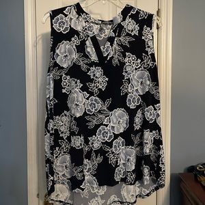 XL Sleeveless Navy and White